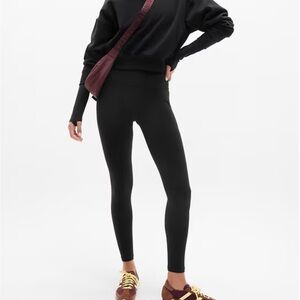 Athleta Salutation Stash High Rise Legging